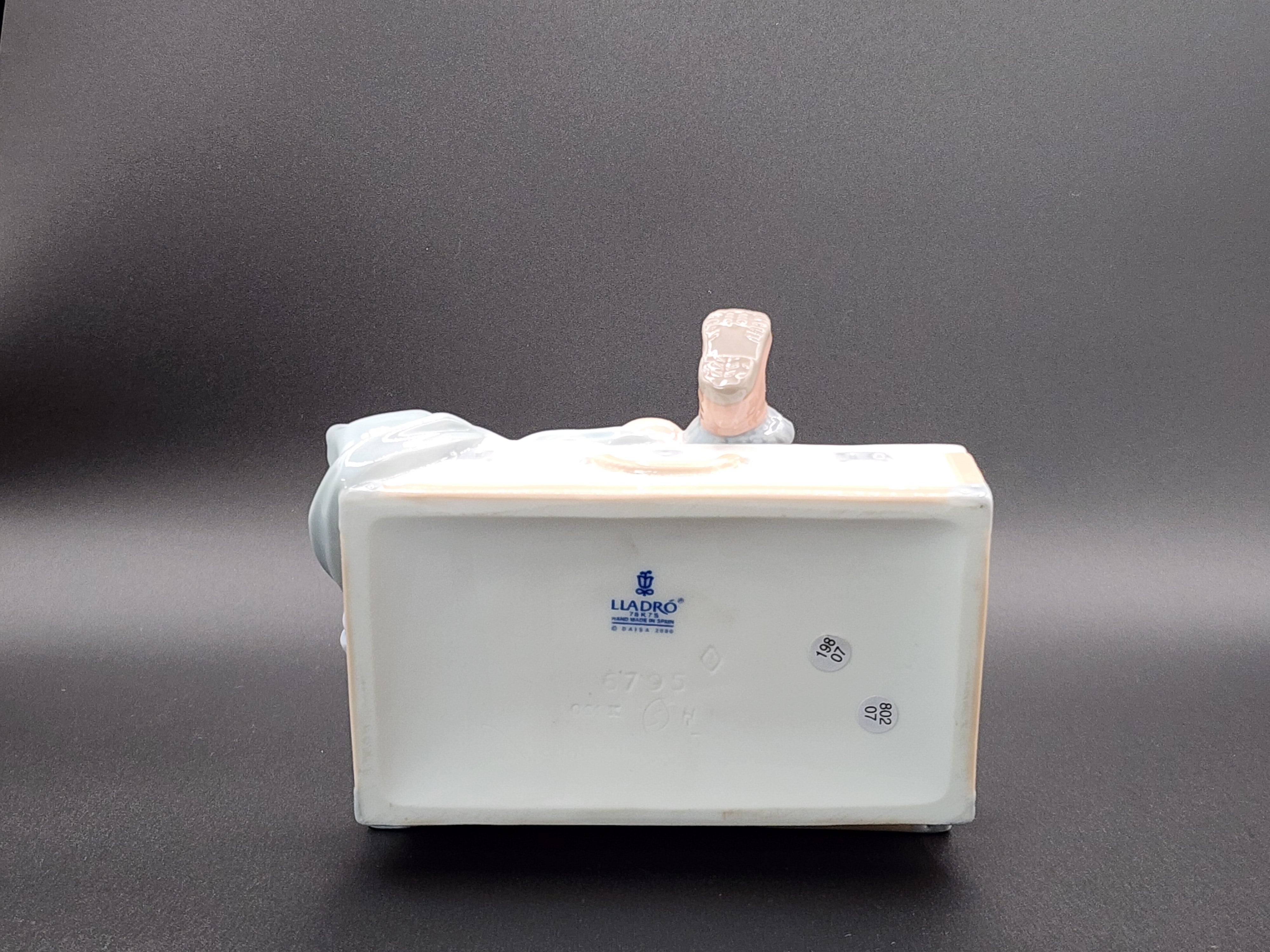 Lladro, My Favorite Place, Boy In The Trunk, 6795
