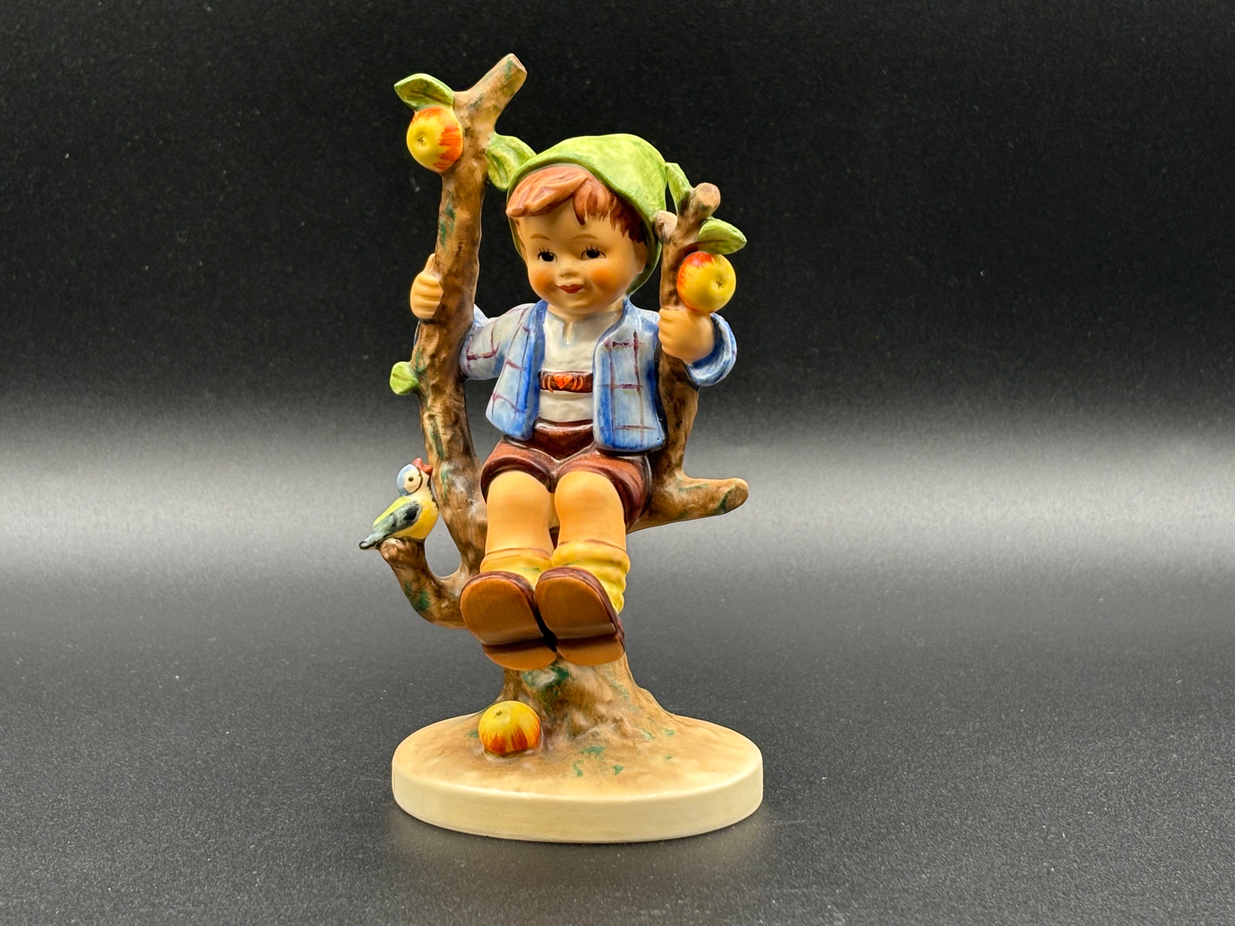 Hummel Figurine "Apple Tree Boy" Number 142/3/0 - Trademark TMK-6, Vintage Used, 5 3/4" Height