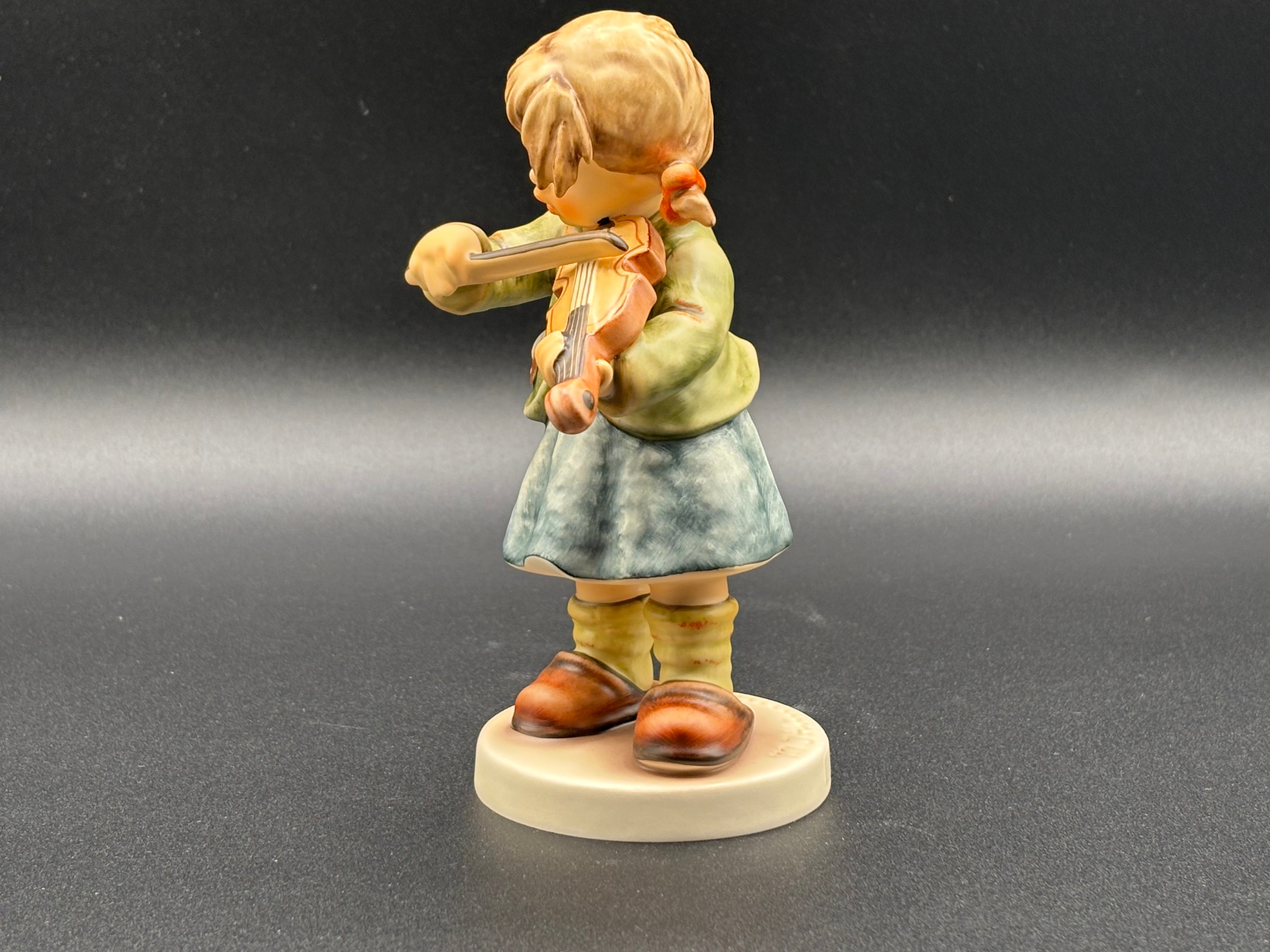 Hummel, Perfect Pitch, #2150/A, Goebel Ceramic Figurine, Vintage Used, 5 1/2 Height