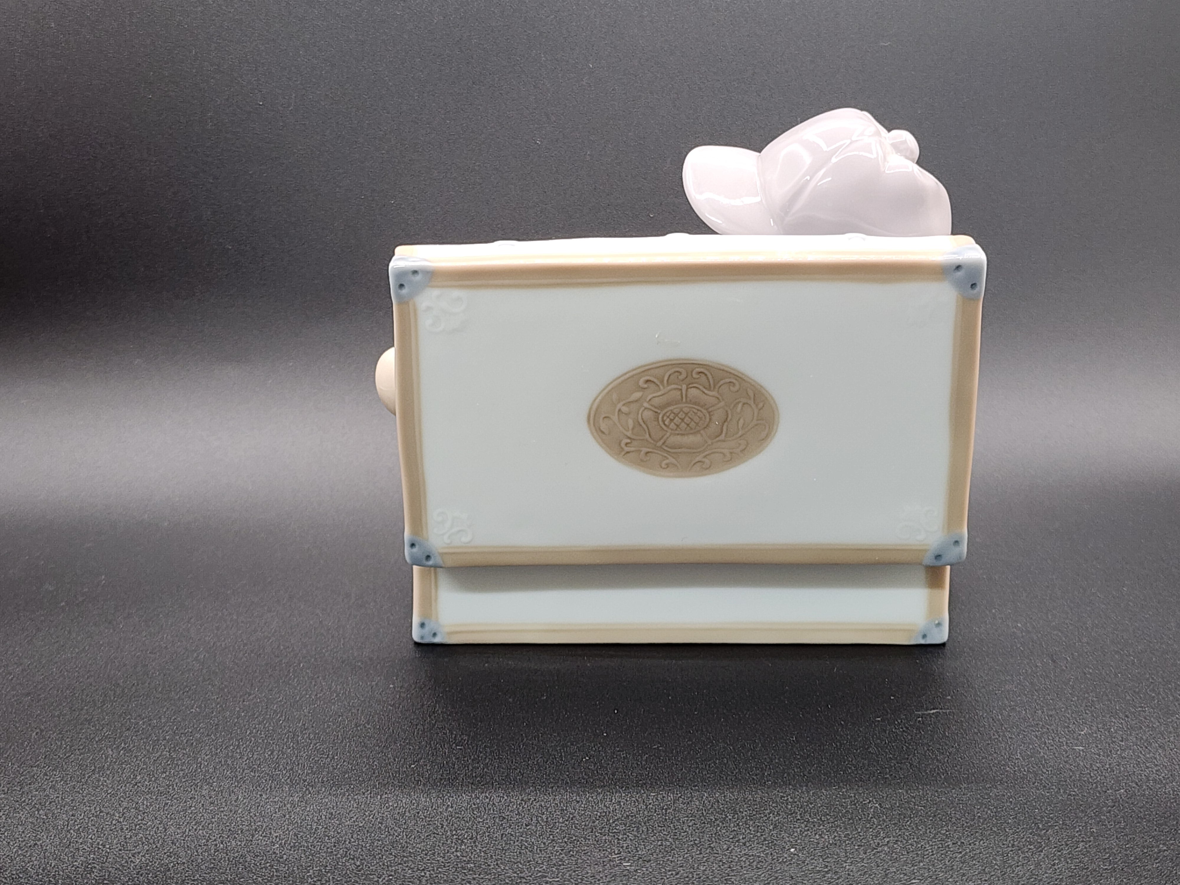 Lladro, My Favorite Place, Boy In The Trunk, 6795